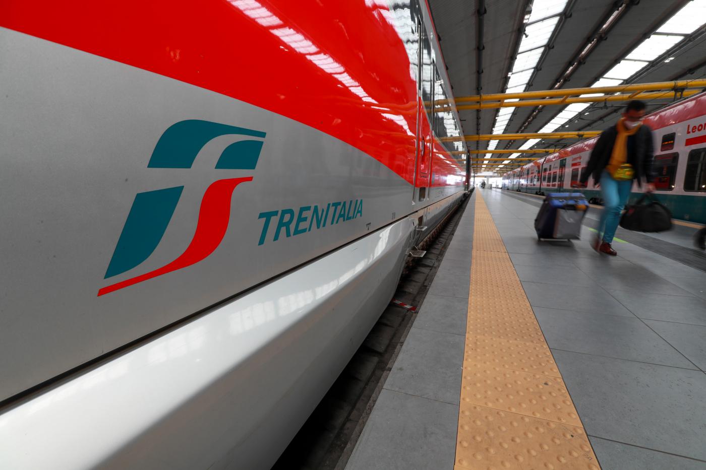 Alessandria, travaglio in treno: donna partorisce bimba su Frecciabianca