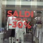 Saldi, a Napoli commercianti fiduciosi: “Dai turisti ossigeno”