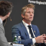 Ajax, Van der Sar resta in terapia intensiva dopo emorragia cerebrale