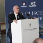Rai, De Luca show su Berlinguer e Corona: “Dolore non vederli più”