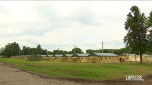 Bielorussia, esercito mostra accampamento militare per mercenari Wagner