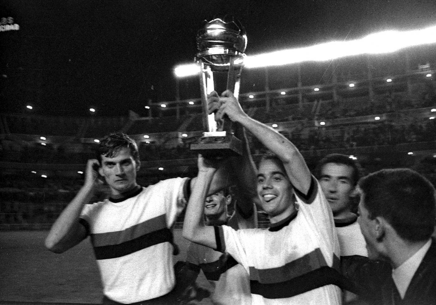 Inter in lutto, è morto Luisito Suarez