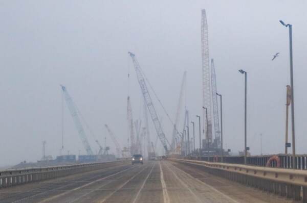 PONTE SULLO STRETTO DI KERCH IN COSTRUZIONE