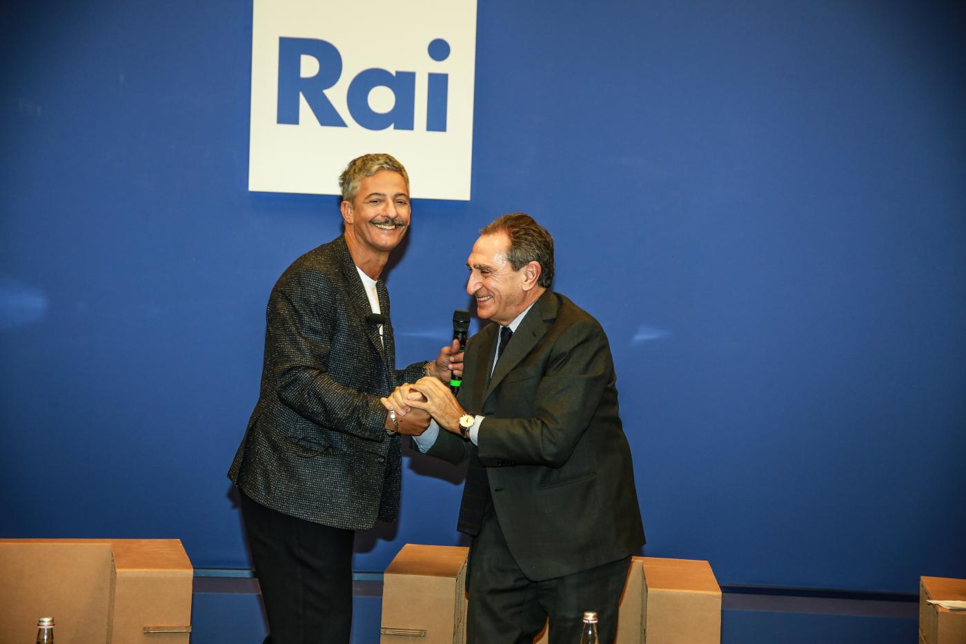 Rai, Fiorello: “Se si farà ‘Viva Rai2’ non sarà in via Asiago”