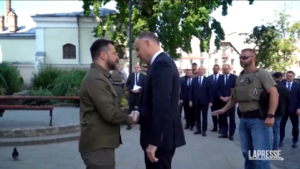 Ucraina, Zelensky incontra presidente polacco Duda a Lutsk