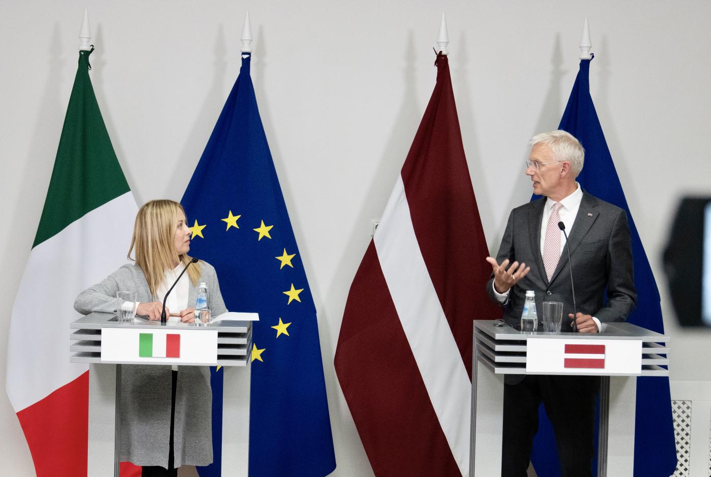 Meloni a Riga: “Su migranti noi e Lettonia concordi”