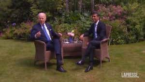 Gb-Usa, Sunak e Biden conversano nel giardino di Downing Street