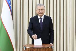 Uzbekistan, Mirziyoyev è stato rieletto presidente