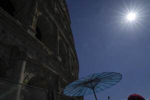 Meteo, Cerbero infuoca l’Italia: temperature record