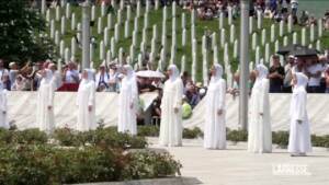 Bosnia, in migliaia alla commemorazione del massacro di Srebrenica