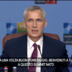 Nato, Stoltenberg apre i lavori a Vilnius: “Più forti e vicini a Kiev”