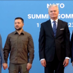 Vilnius, Zelensky arriva alla cena dei leader Nato