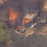 Usa, incendio in California: bruciati edifici e auto
