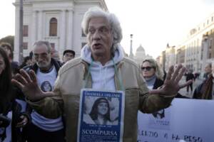 Sit -in per chiedere la verita' sulla sparizione di Emanuela Orlandi