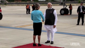 Francia, il premier indiano Modi arrivato a Parigi