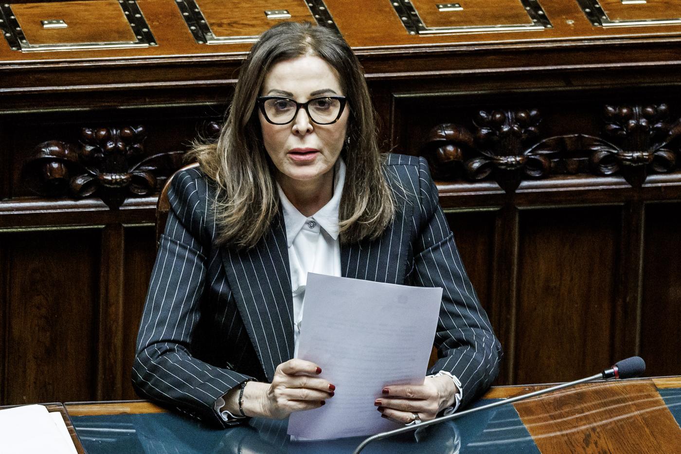 Caso Santanchè, parla la ministra: “Passo indietro? No, sono tranquilla e vado avanti” Caso Santanchè, parla la ministra: “Passo indietro? No, sono tranquilla e vado avanti”