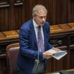 Industria, Urso: “Ad agosto presenteremo dl su microelettronica”