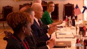 Usa, Biden in Finladia per concludere il viaggio in Europa