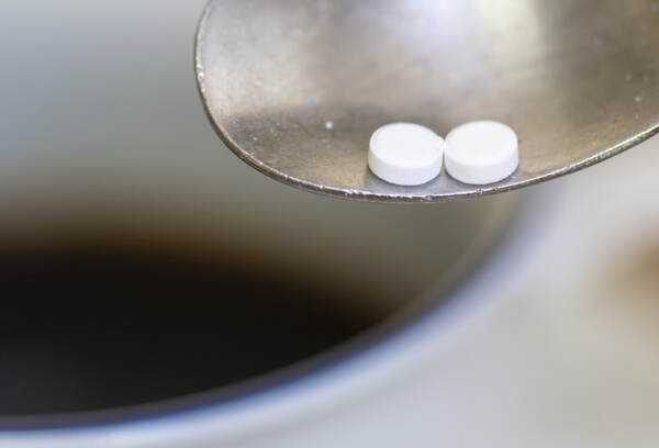 Salute, Oms: “Dolcificante aspartame possibile causa di cancro”