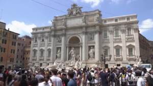 Roma, il caldo non ferma l’arrivo dei turisti