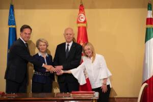 La Presidente Giorgia Meloni a Tunisi