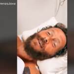 Jovanotti, incidente in bici a Santo Domingo: fratture a spalla e femore
