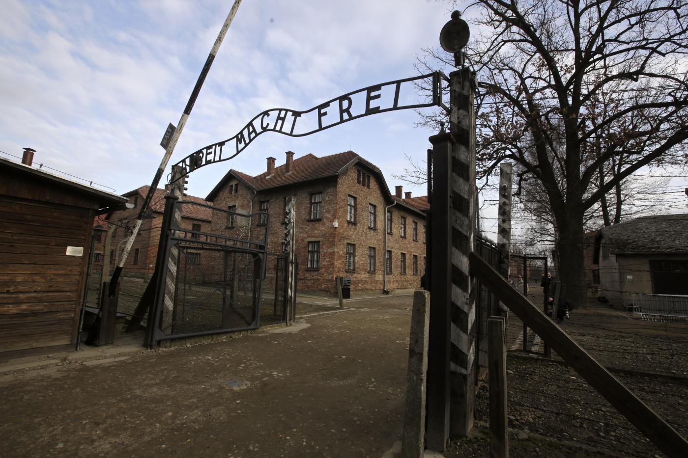 Memoriale Auschwitz, su Twitter persi oltre 19mila follower in 6 mesi