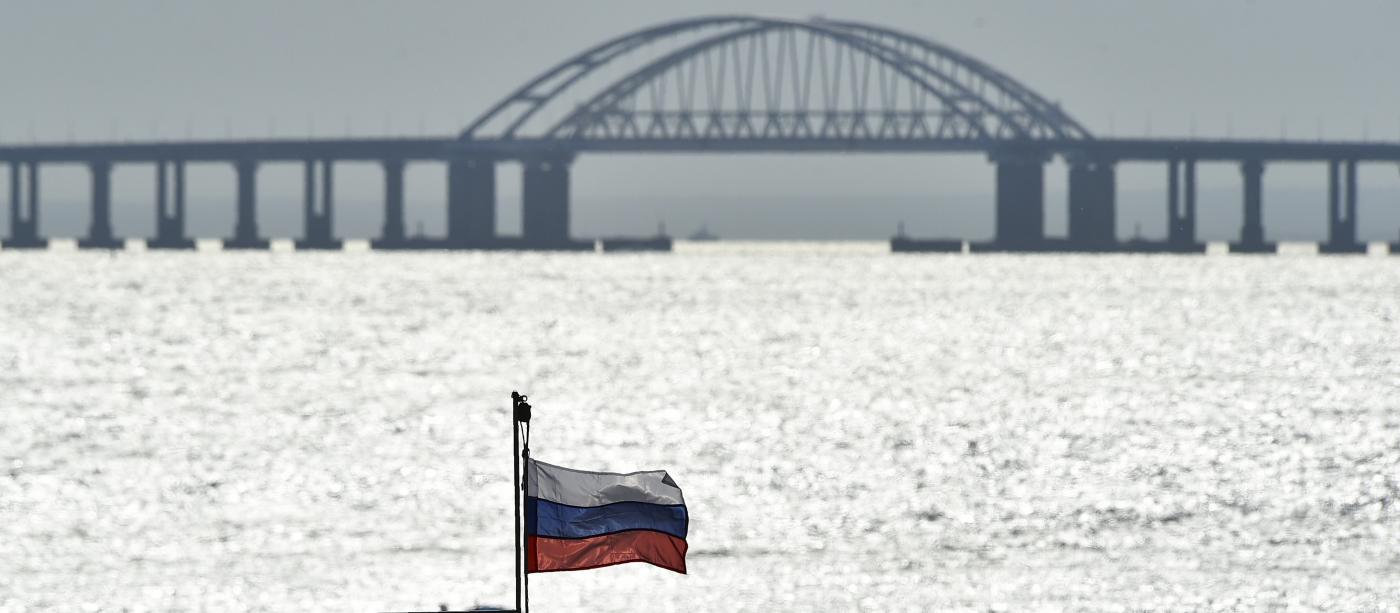Ucraina, in Crimea colpito deposito munizioni: stop a treni e residenti evacuati