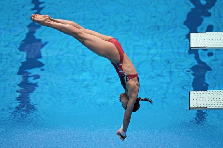 Mondiali nuoto 2023, le foto più spettacolari delle competizioni