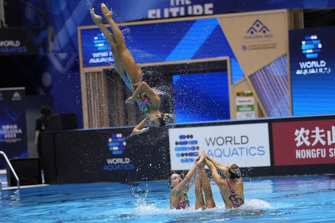 Mondiali nuoto 2023, le foto più spettacolari delle competizioni