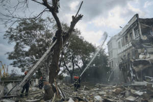 Ucraina, nuovi bombardamenti russi su Odessa dopo stop ad accordo su grano