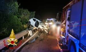 Sardegna, scontro frontale tra auto: morte 2 donne a Palau