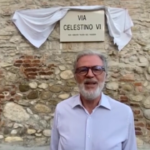 Teramo, inaugurata la prima via a Celestino VI: opera di Pep Marchegiani