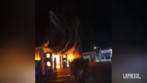 Cagliari, incendiarono un distributore di benzina: 5 arresti