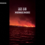Vasti incendi a Rodi, in Grecia: le immagini notturne