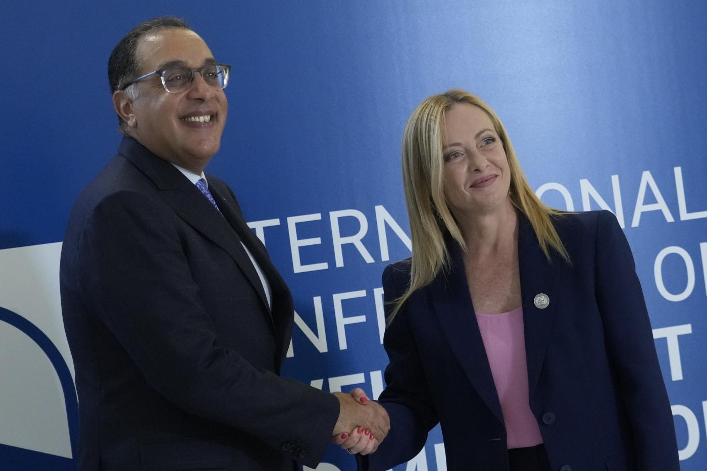 Italia-Egitto, Meloni vede premier Cairo: “Rinnovato ringraziamento per grazia a Zaki”