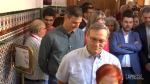Elezioni Spagna, Pedro Sanchez al seggio