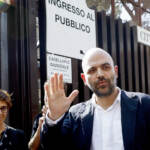 Rai, Saviano su stop al programma: “Nuovo editto bulgaro? Dubbio viene”