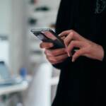 Scuola, Unesco chiede di bandire smartphone