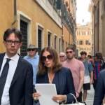 Santanchè dopo la mozione di sfiducia: “Adesso devo lavorare, concetto non a tutti comune”