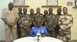 Colpo di Stato in Niger, i militari destituiscono Bazoum