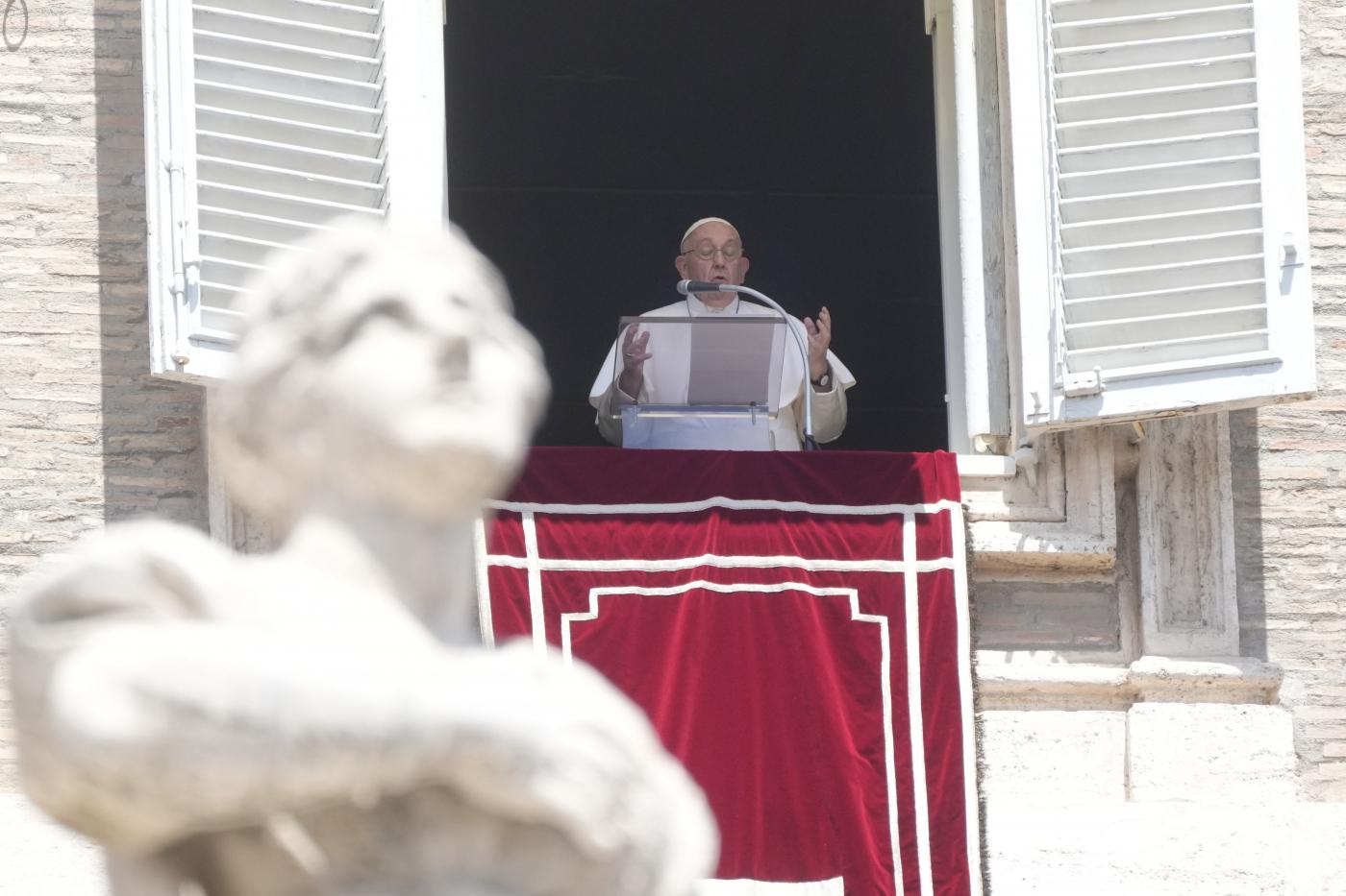 Crisi climatica, Papa: “Vicino a popolazioni colpite”