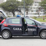 Trentino, uccide vicina di casa con l’accetta