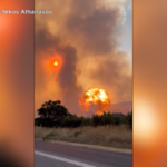 Incendi in Grecia, esplode deposito di armamenti strategici