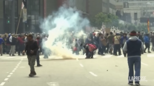 Perù, scontri durante la Festa dell’Indipendenza