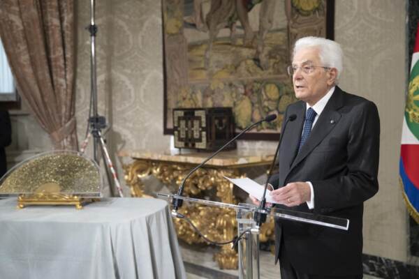 Il Presidente Sergio Mattarella in occasione dell\'incontro con i componenti dell’Associazione Stampa Parlamentare