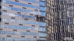 Russia, droni ucraini su Mosca: i palazzi danneggiati