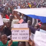 Niger, manifestazione pro golpe a Niamey: diverse bandiere russe