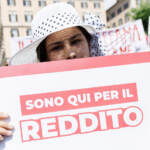 Napoli, ex percettori Rdc in protesta davanti a sede Inps