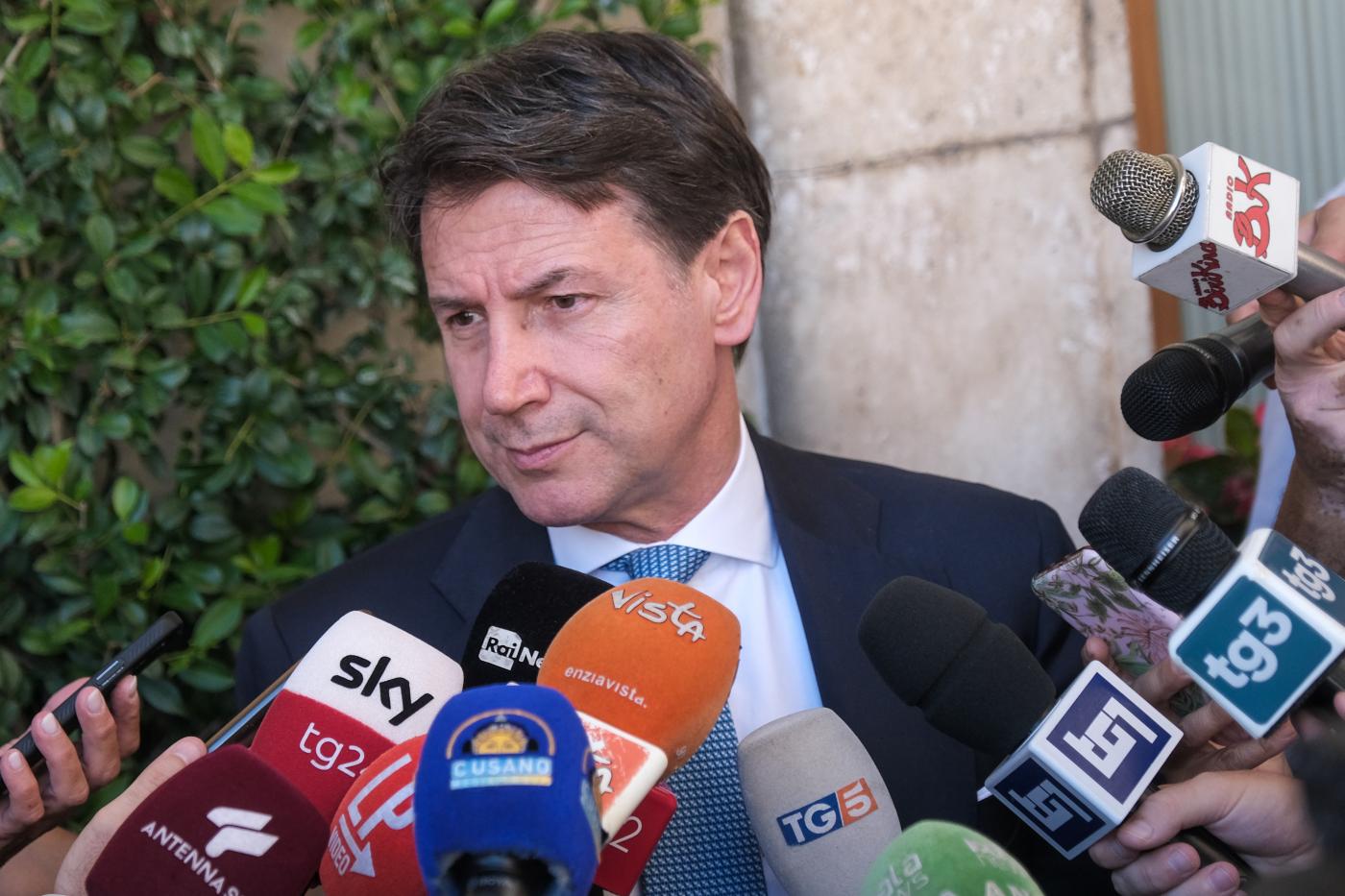 Reddito cittadinanza, Conte chiede convocazione Cdm